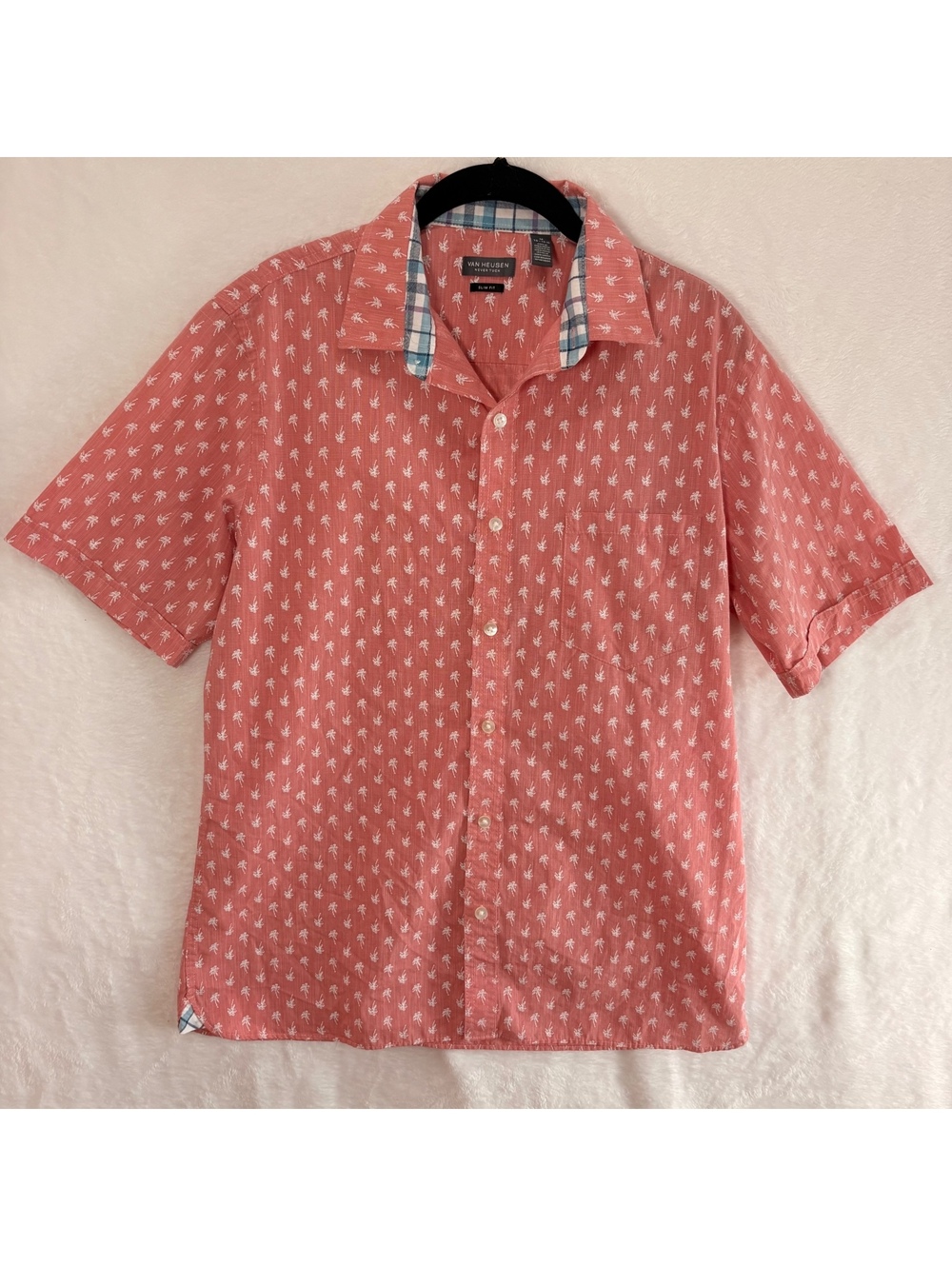 Van Heusen Never Tuck Men’s Medium Coral Palm Tree Print Short Sleeve Shirt